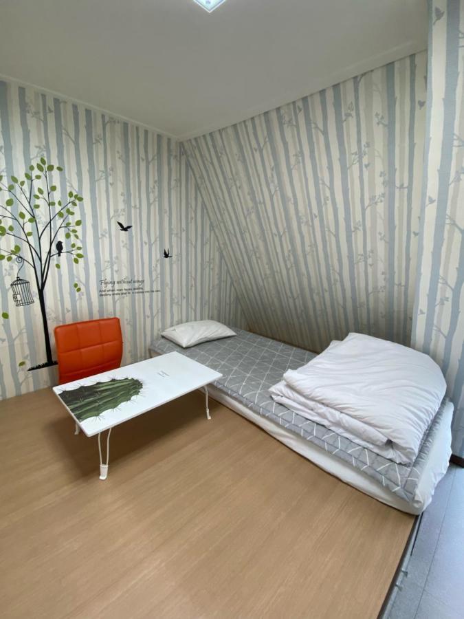 Miss Hongdae Guest House Seul Esterno foto