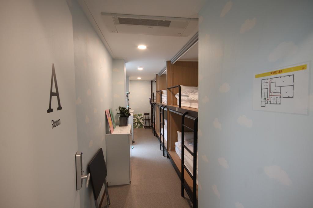 Miss Hongdae Guest House Seul Esterno foto