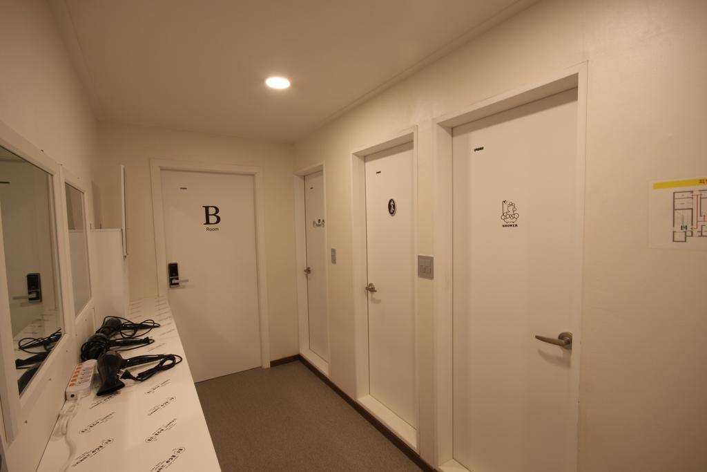Miss Hongdae Guest House Seul Esterno foto